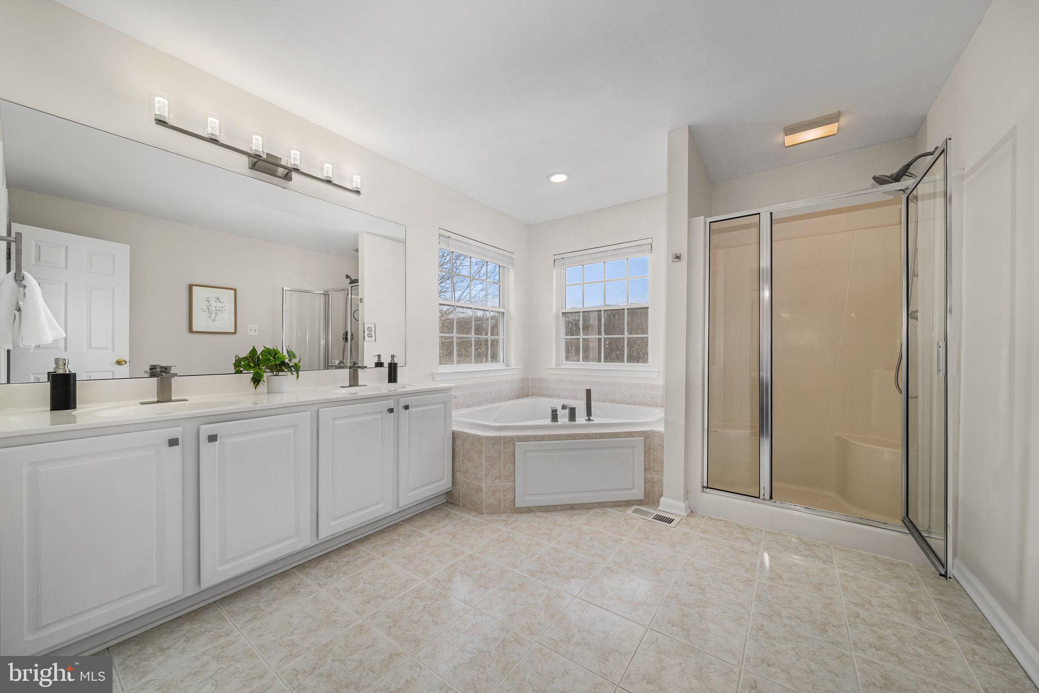 2420 Prices Distillery Road Clarksburg, MD 20871 - Photo 21 of 57 Primary Bathroom