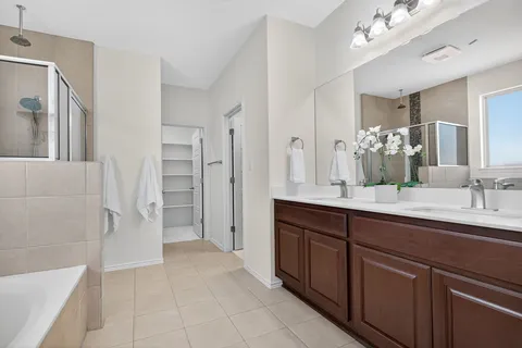 $409,900 | 13300 Craven Lane, Manor, TX 78653