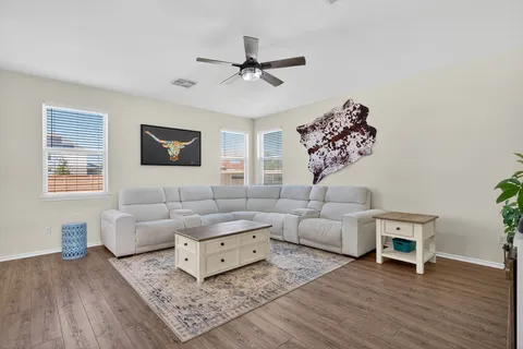 $409,900 | 13300 Craven Lane, Manor, TX 78653