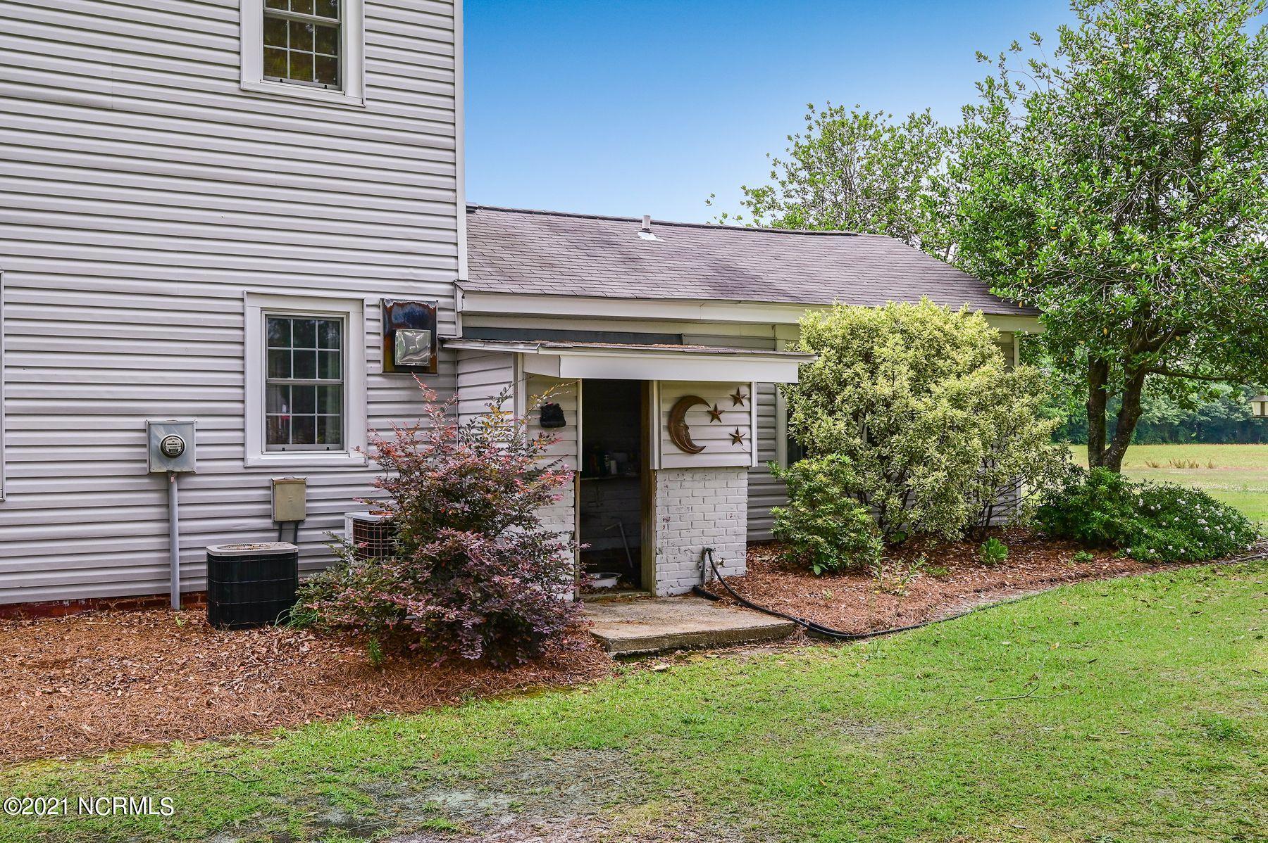 526 Forlines Road Winterville, NC 28590 - Photo 5 of 40 p-3