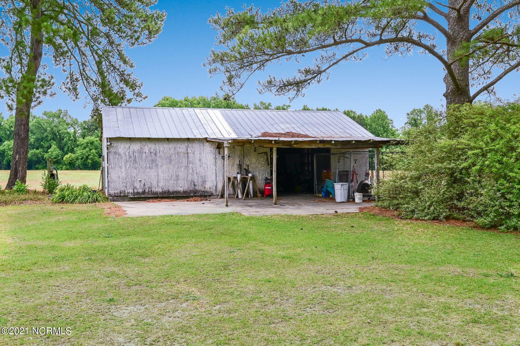 526 Forlines Road Winterville, NC 28590 - Photo 6 of 40 p-4