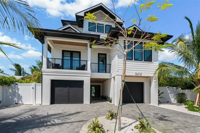 $3,750,000 | 5612 Guava Street, Holmes Beach, FL 34217