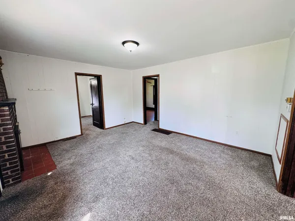 $62,900 | 214 West McDonough Street, Macomb, IL 61455