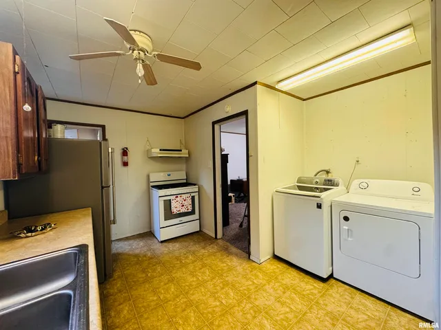 $70,900 | 214 West McDonough Street, Macomb, IL 61455