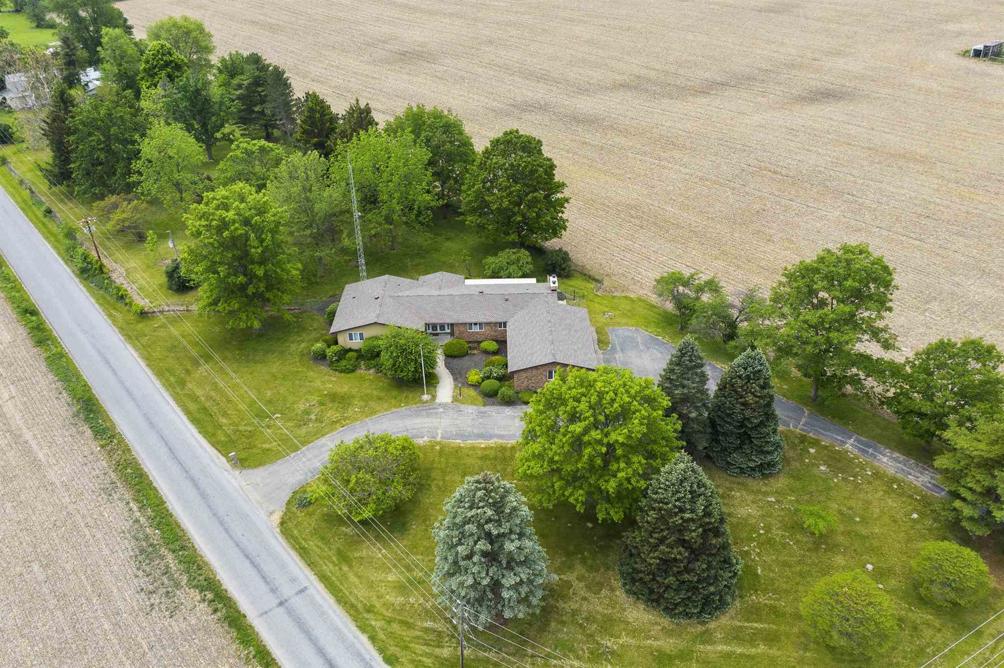 20015 Birch Road Tippecanoe, IN 46570 - Photo 3 of 32