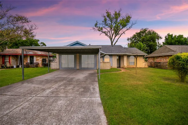 $1,950 | 7210 Lumber Jack Drive, Houston, TX 77040