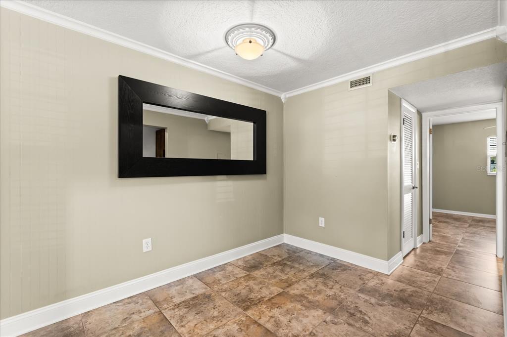 2500 Lee Road, Unit 122 Winter Park, FL 32789 - Photo 6 of 25 a view of a hallway with a elevator
