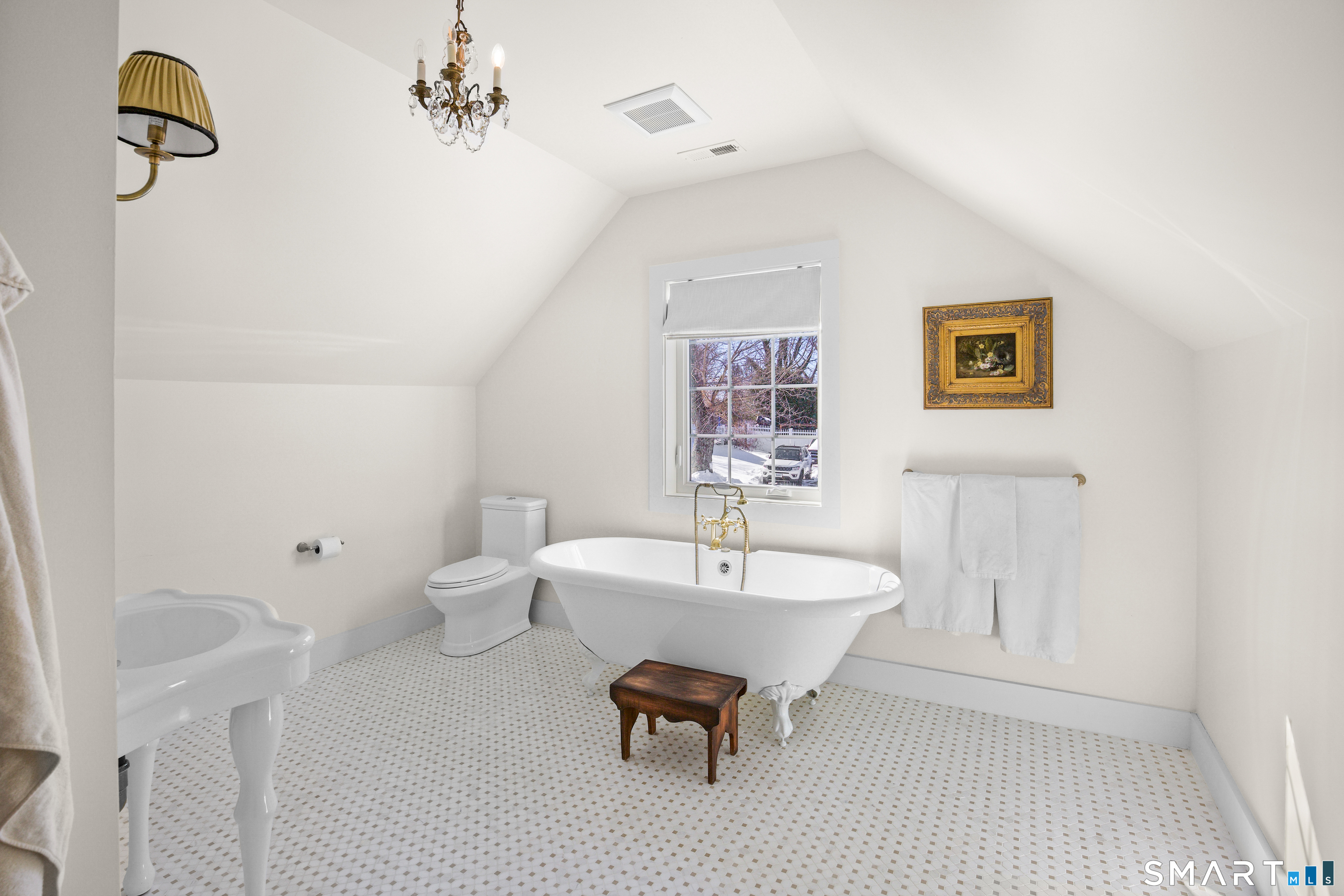 100 Tuller Road Fairfield, CT 06825 - Photo 24 of 32