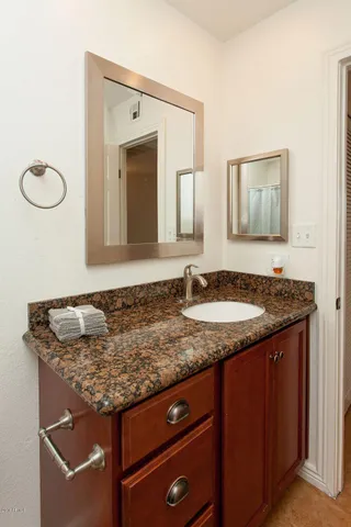 $1,795 | 3228 West Lisbon Lane, Phoenix, AZ 85053