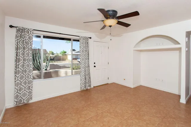 $1,795 | 3228 West Lisbon Lane, Phoenix, AZ 85053