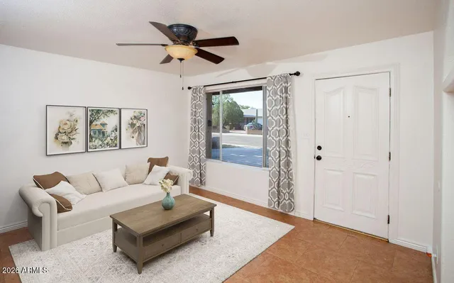 $1,795 | 3228 West Lisbon Lane, Phoenix, AZ 85053