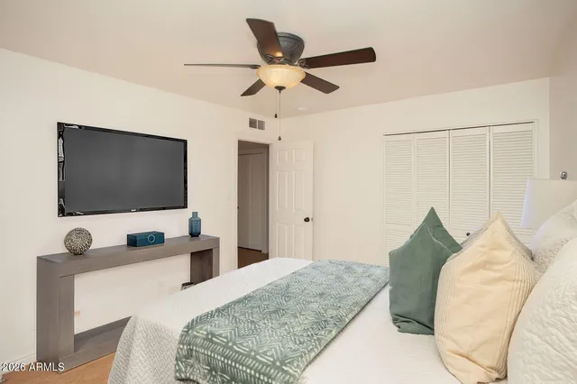 $1,795 | 3228 West Lisbon Lane, Phoenix, AZ 85053