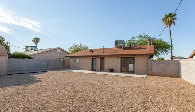 $1,795 | 3228 West Lisbon Lane, Phoenix, AZ 85053
