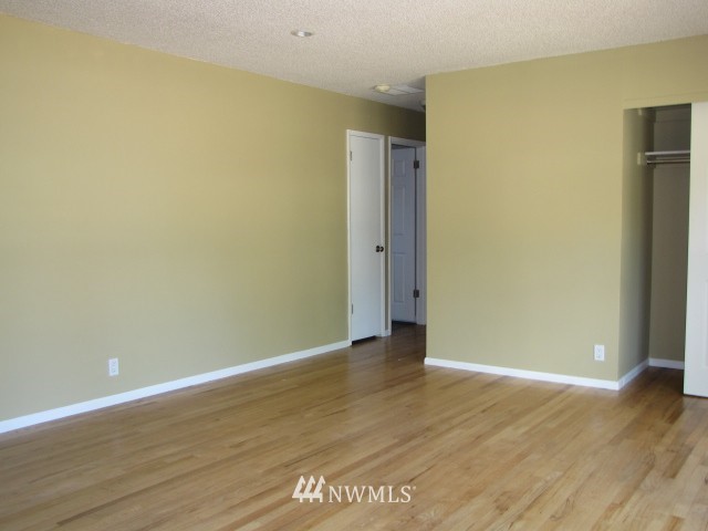 3307 Northeast 9th Street Renton, WA 98056 - Photo 16 of 25