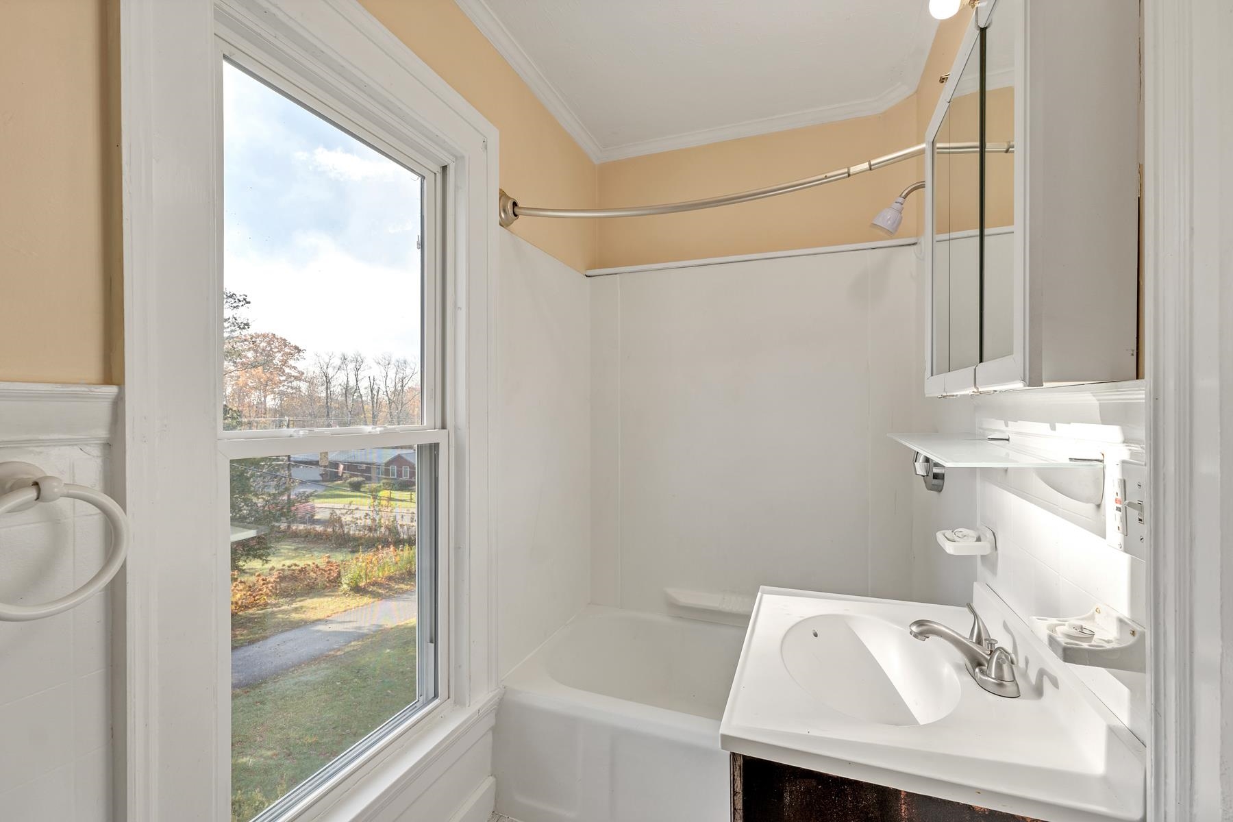 152 Prospect Street Franklin, NH 03235 - Photo 23 of 60