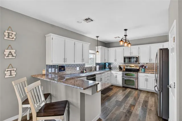 $462,000 | 3000 Royal Court, Independence, KS 67301