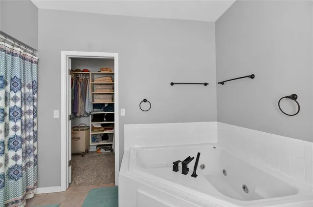 $462,000 | 3000 Royal Court, Independence, KS 67301