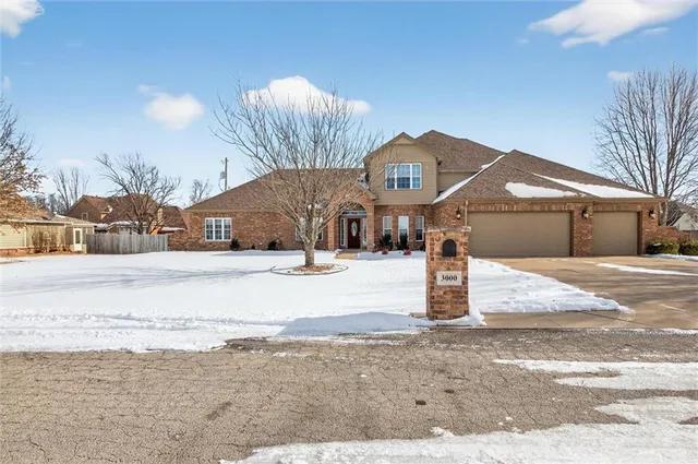$462,000 | 3000 Royal Court, Independence, KS 67301