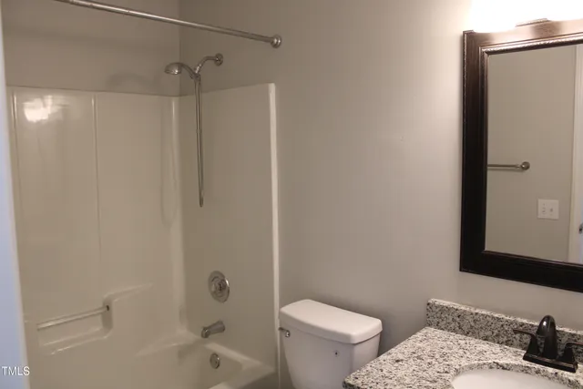 a view of empty room with window