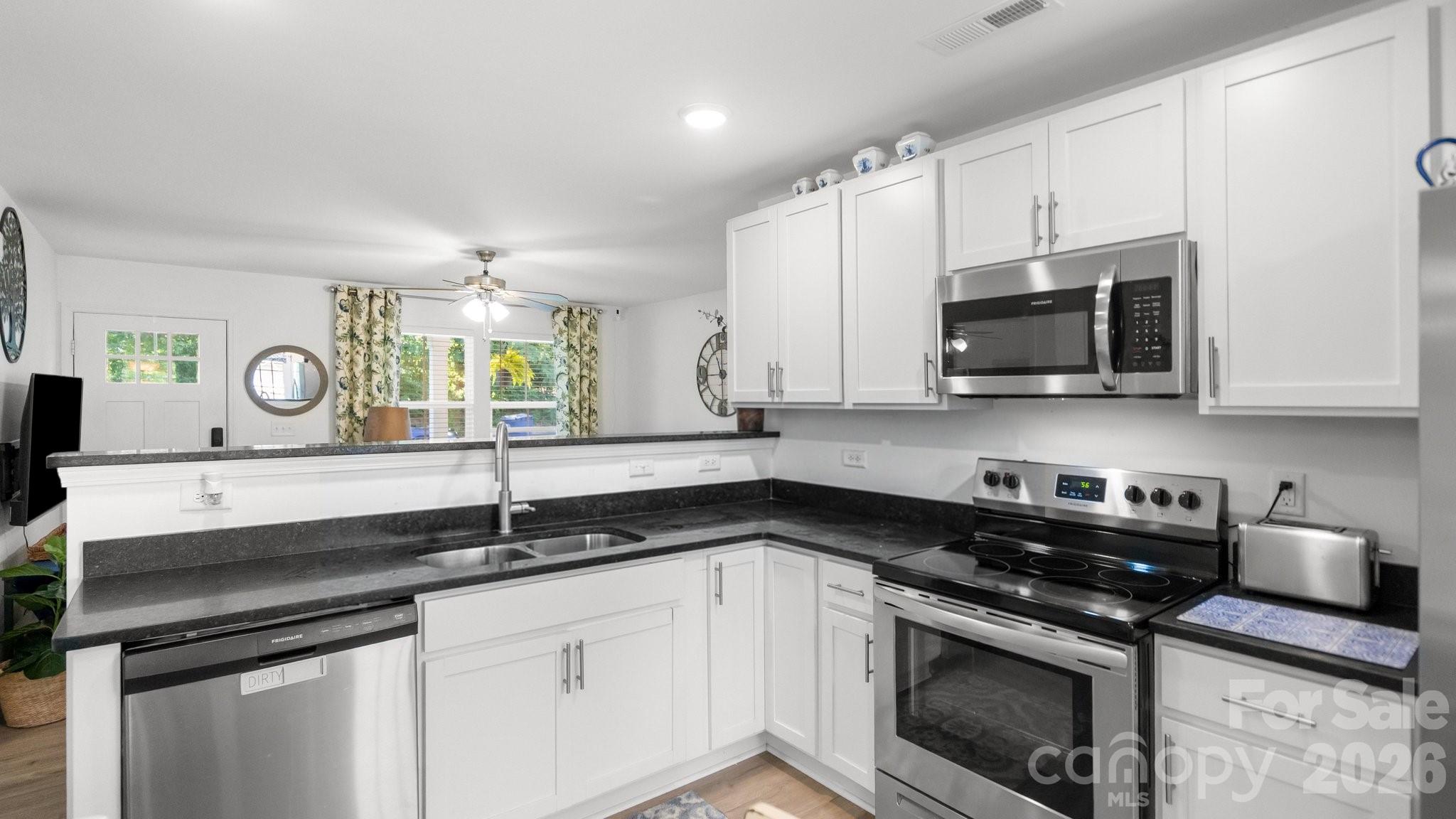 307 Austin Street Albemarle, NC 28001 - Photo 12 of 30