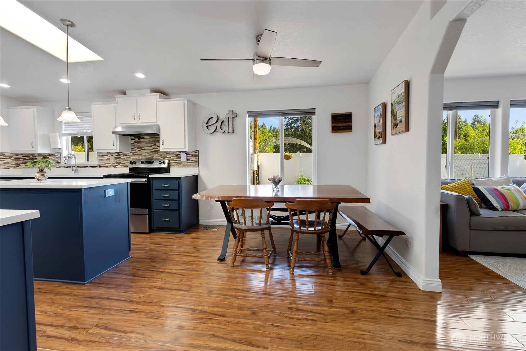 1812 Southwest Spruce Road Port Orchard, WA 98367 - Photo 11 of 35 Gallery Image 11