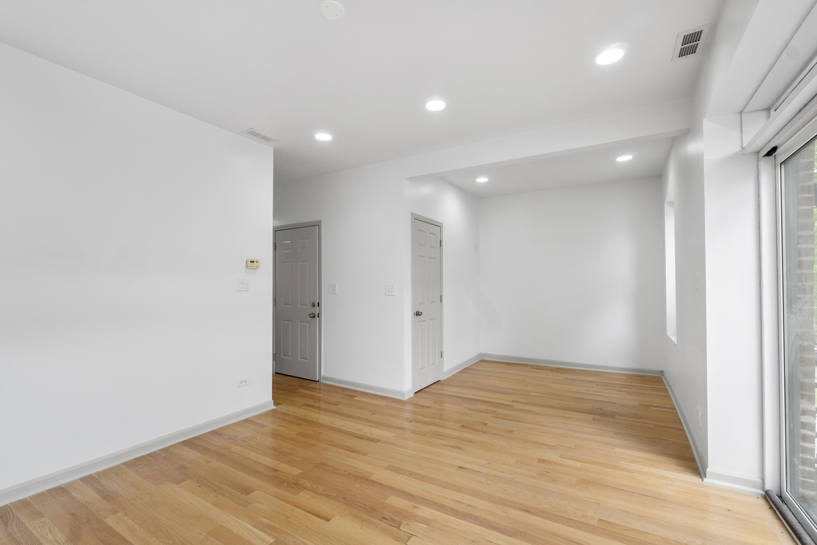 7223 North Damen Avenue Chicago, IL 60645 - Photo 24 of 37 a view of empty room