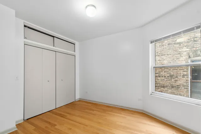 a view of empty room with window