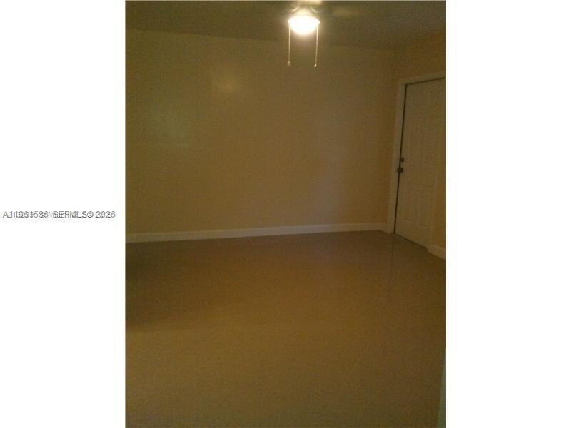 5614 Taylor Street, Unit B Hollywood, FL 33021 - Photo 4 of 10 Living Room