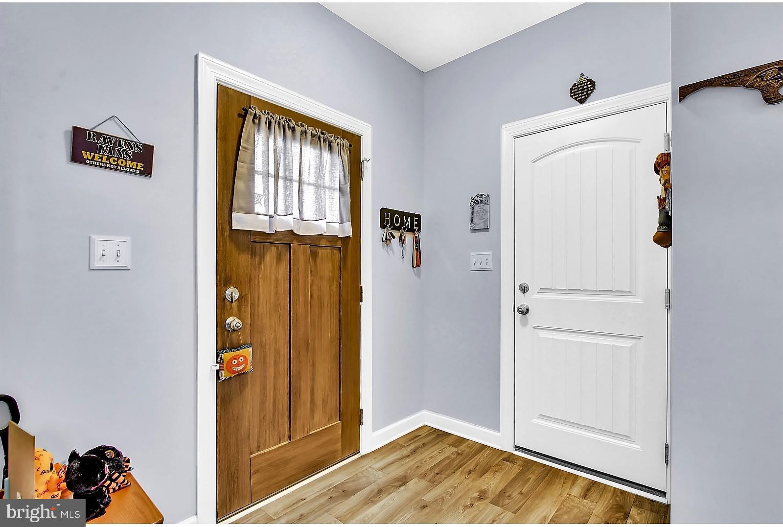 6010 Deborah Drive Spring Grove, PA 17362 - Photo 4 of 28