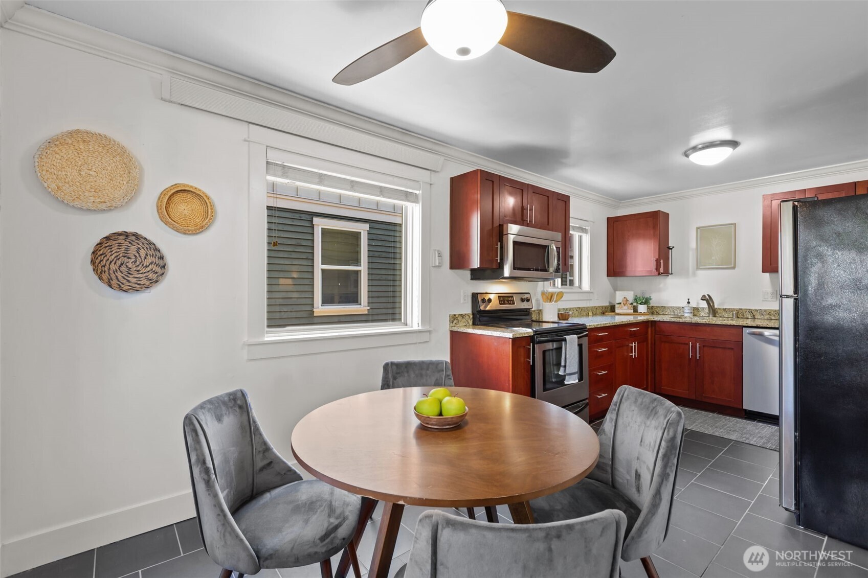 1430 Northwest 59th Street, Unit 202 Seattle, WA 98107 - Photo 8 of 28
