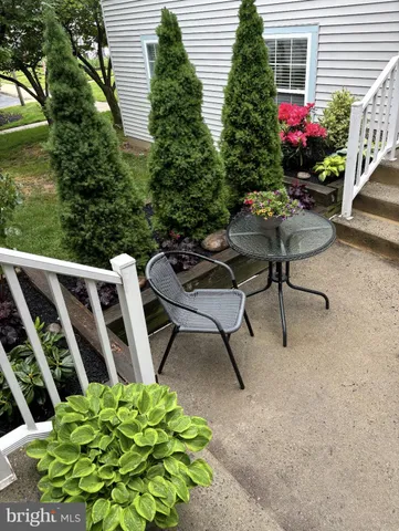 $295,000 | 406 Sweetwater Drive, Cinnaminson, NJ 08077