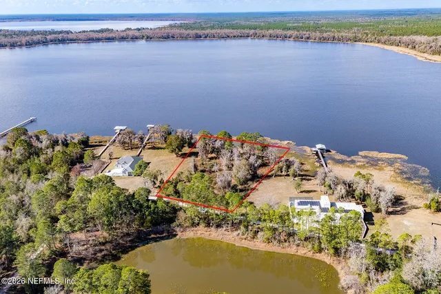 a view of a water pond with a lake view