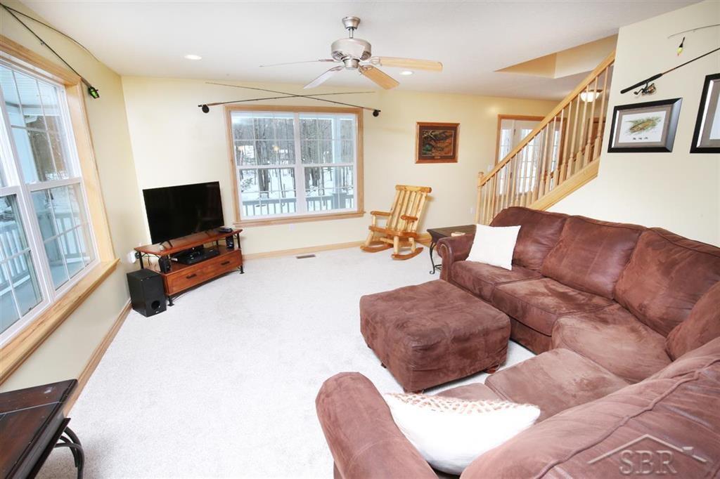 747 East Monroe Road Midland, MI 48642 - Photo 11 of 34 50004501-10.JPG