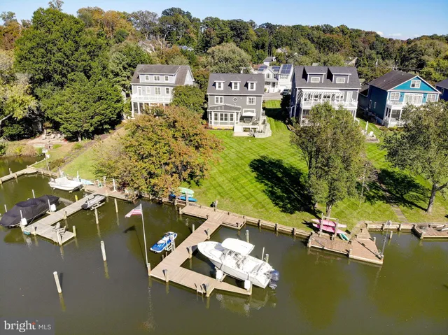 a view of an entryway