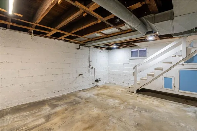 a view of a room with an empty space