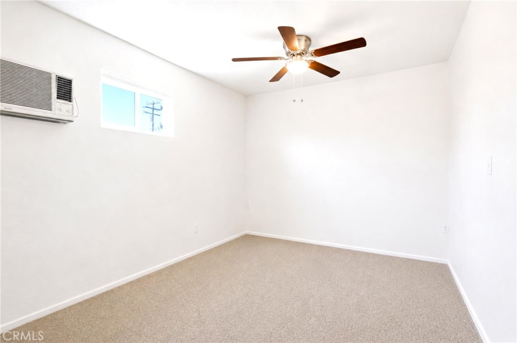 7008 Summit Valley Road Hesperia, CA 92345 - Photo 17 of 48