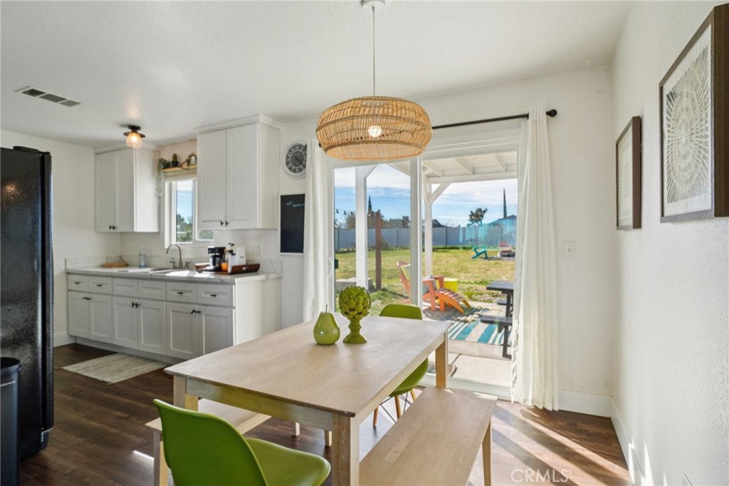 3872 Balsa Avenue Yucca Valley, CA 92284 - Photo 12 of 55