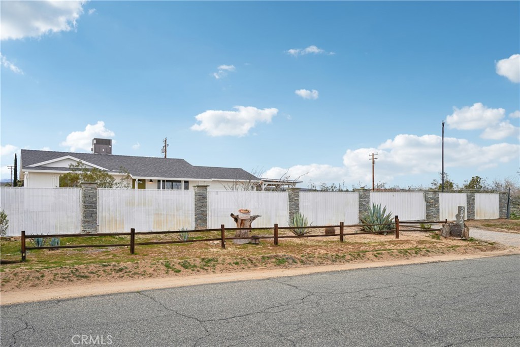 3872 Balsa Avenue Yucca Valley, CA 92284 - Photo 45 of 55