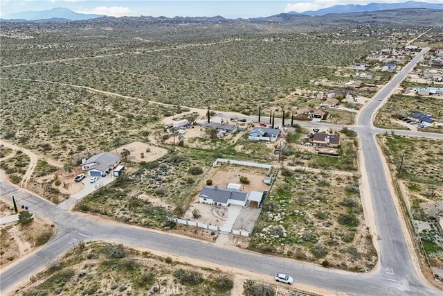 $375,000 | 3872 Balsa Avenue, Yucca Valley, CA 92284