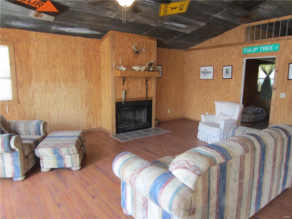 134 Old Ferry Road Brussels, IL 62013 - Photo 14 of 29 Gallery Image 14