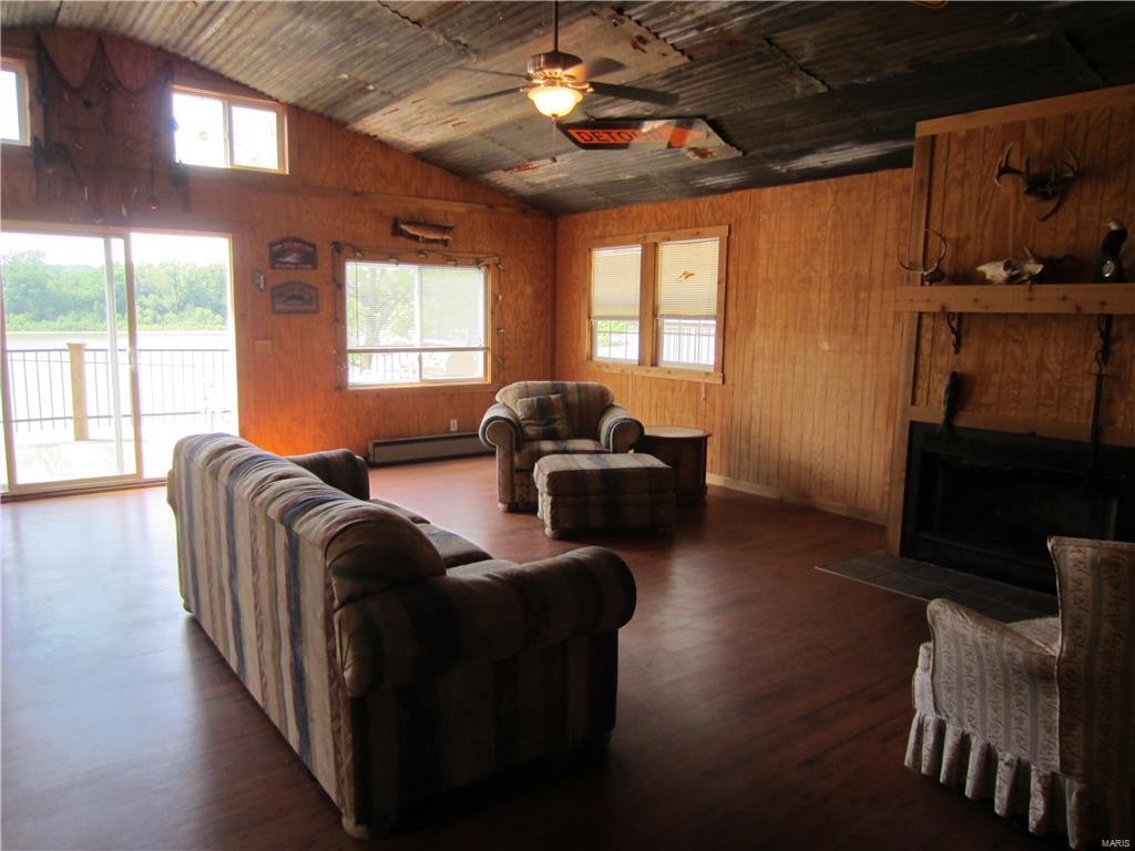 134 Old Ferry Road Brussels, IL 62013 - Photo 16 of 29 Gallery Image 16