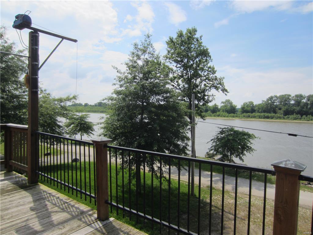 134 Old Ferry Road Brussels, IL 62013 - Photo 6 of 29 Gallery Image 6