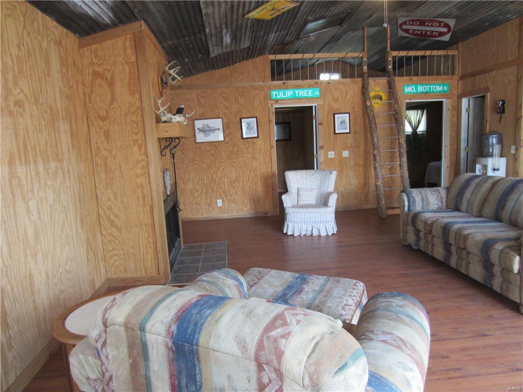 134 Old Ferry Road Brussels, IL 62013 - Photo 10 of 29 Gallery Image 10