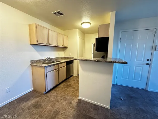 $1,045 | 5171 South Lindell Road, Unit 101, Las Vegas, NV 89118