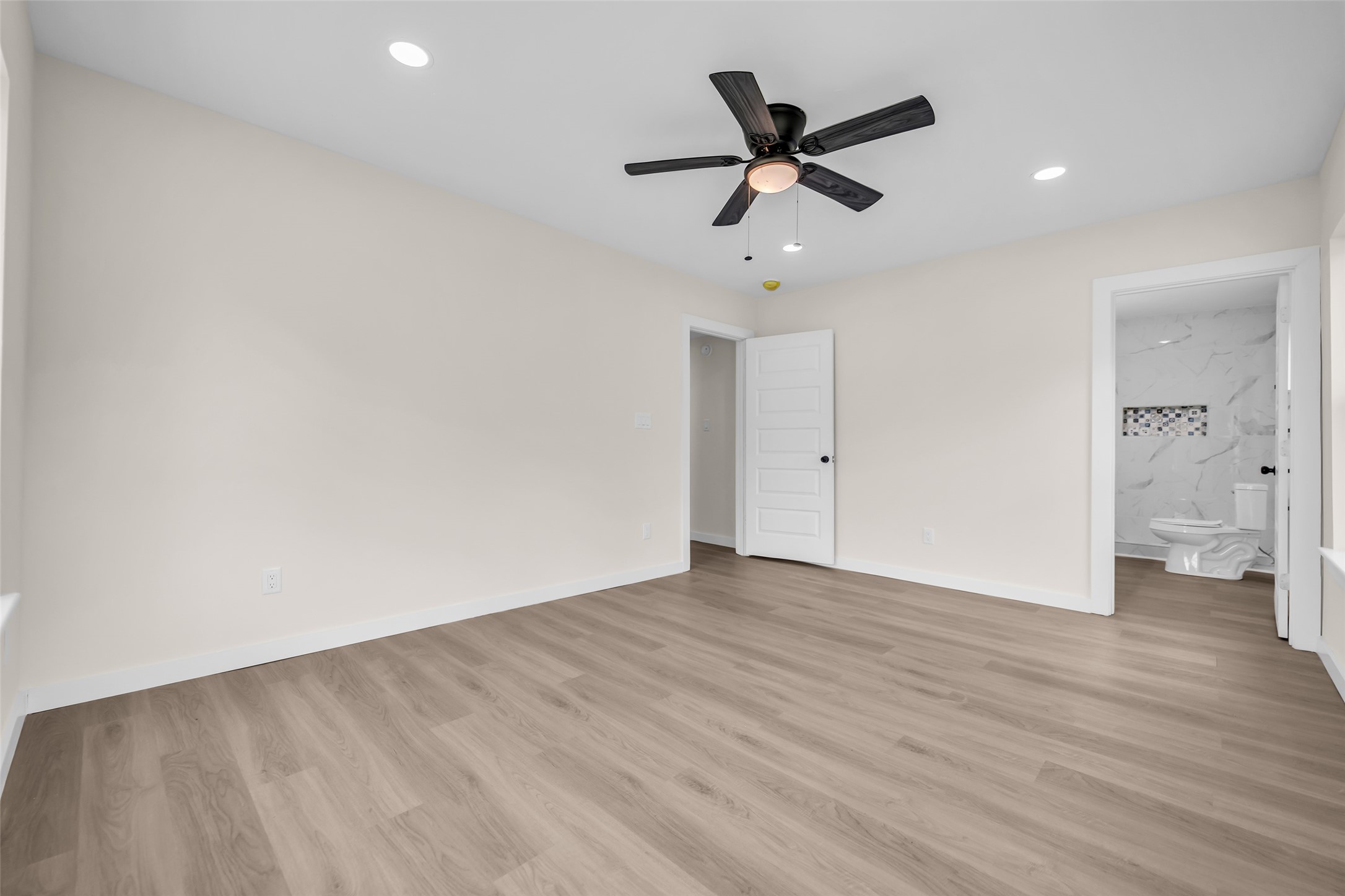 6371 Terrell Street Groves, TX 77619 - Photo 26 of 38