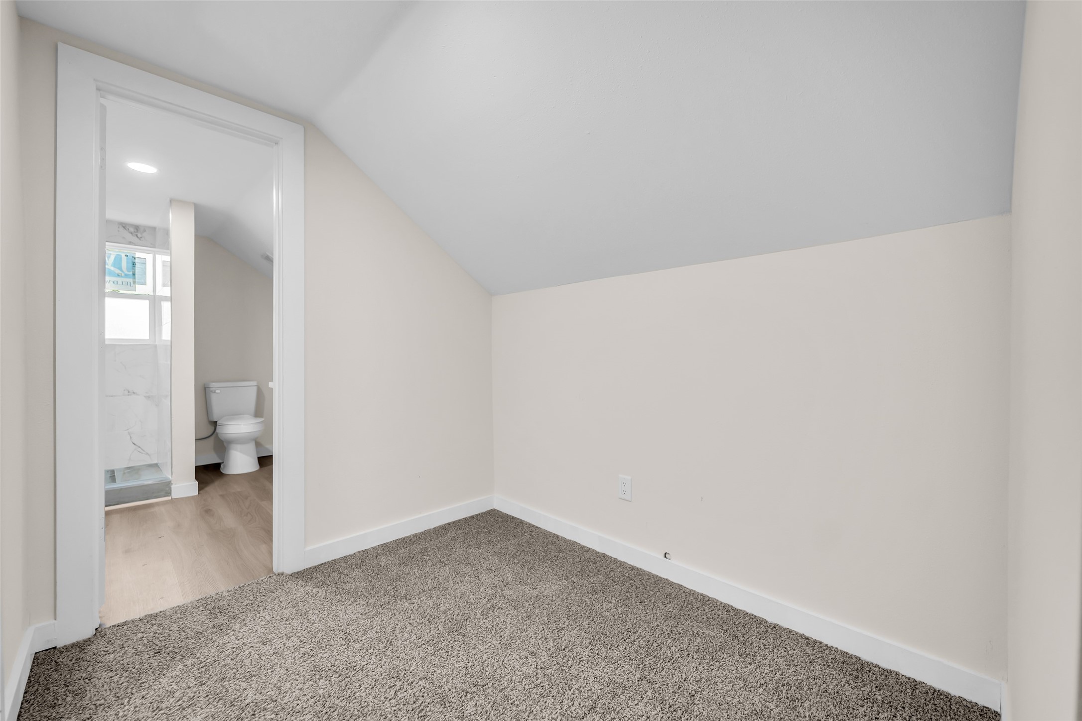 6371 Terrell Street Groves, TX 77619 - Photo 29 of 38