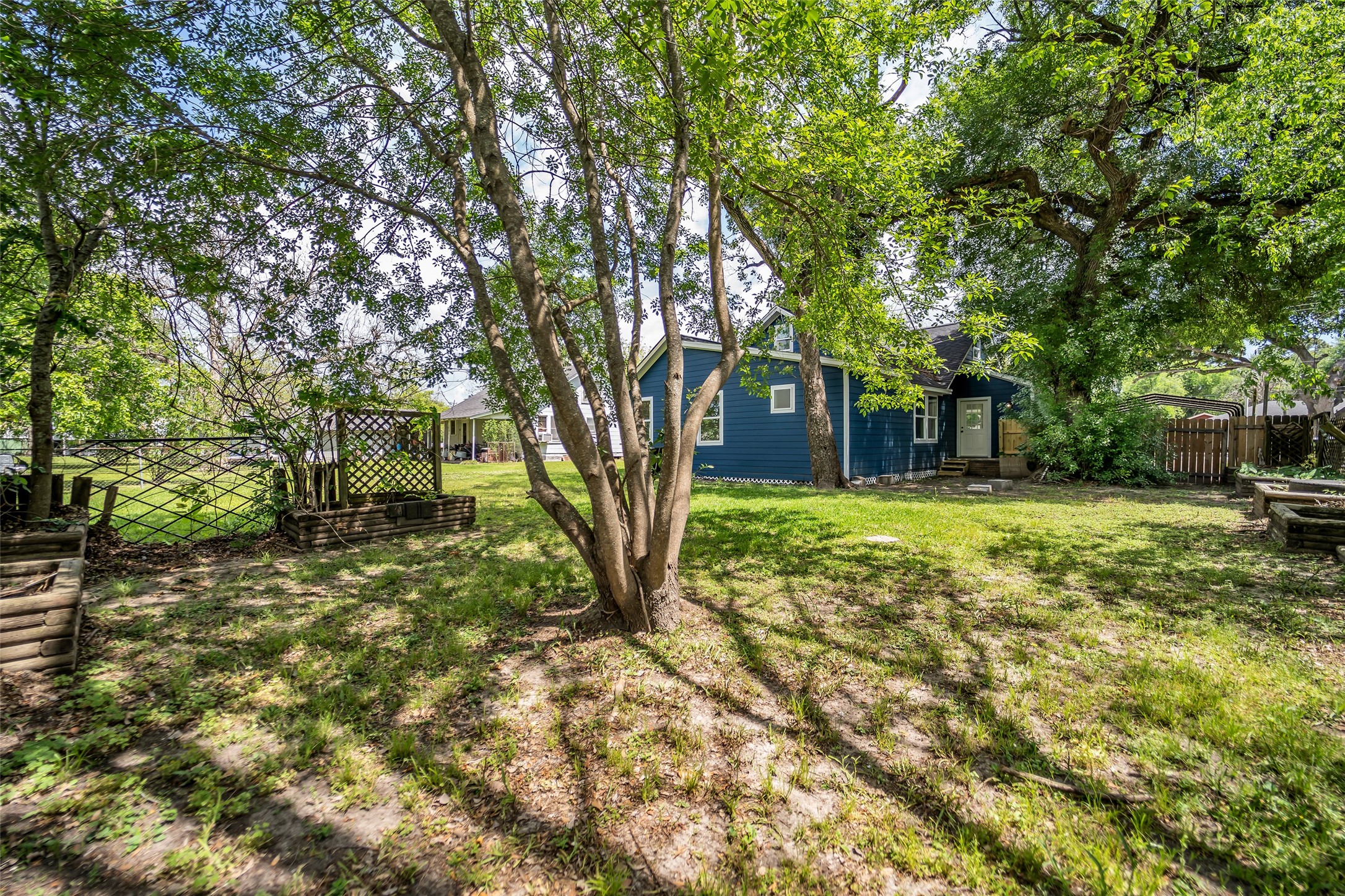 6371 Terrell Street Groves, TX 77619 - Photo 33 of 38