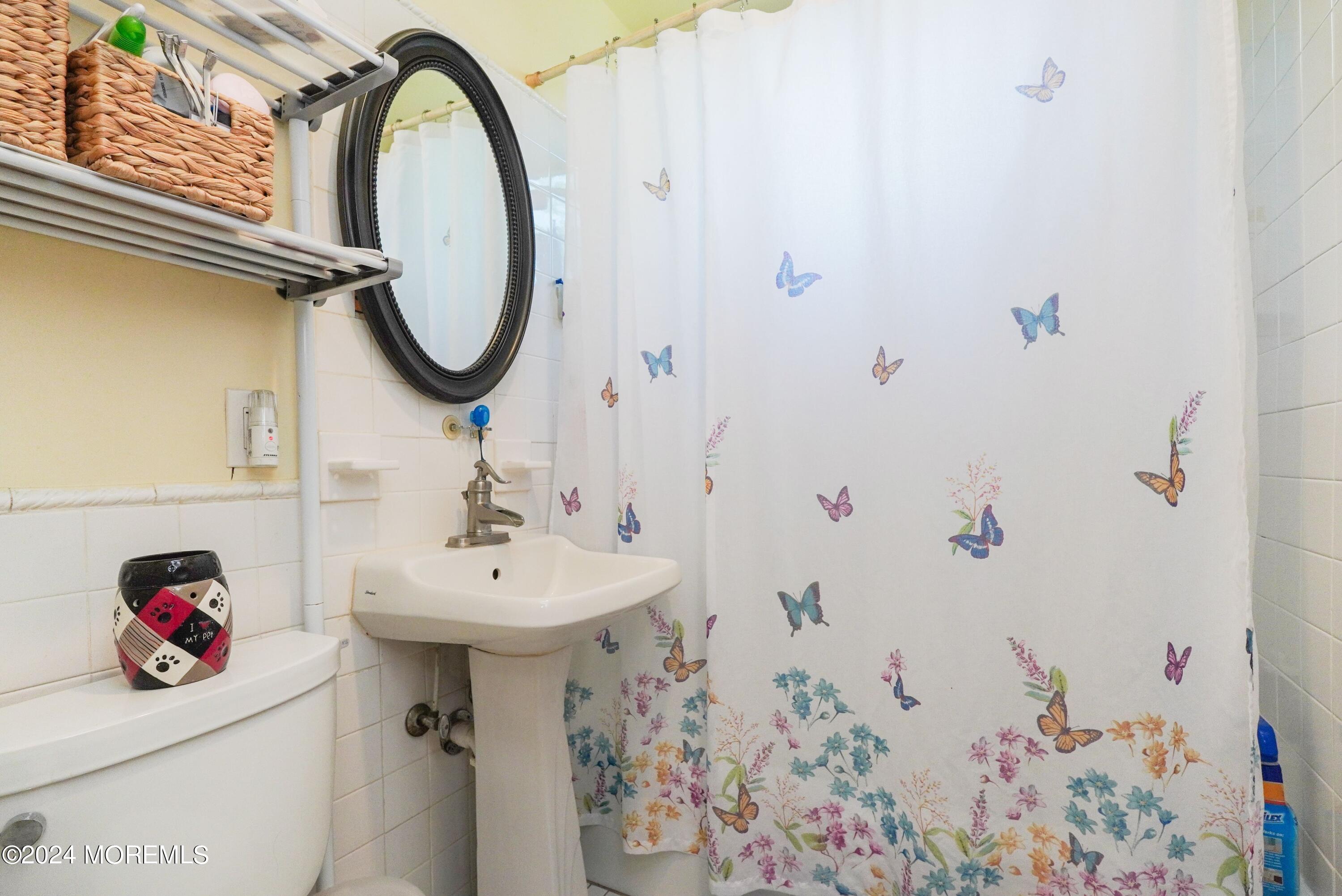 314 Durand Road Neptune Township, NJ 07753 - Photo 14 of 20 Durand Bathroom