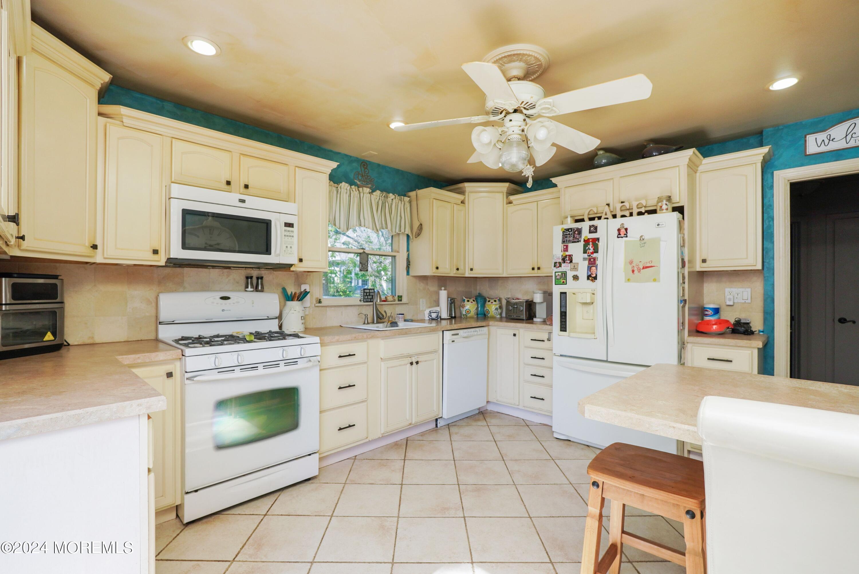 314 Durand Road Neptune Township, NJ 07753 - Photo 5 of 20 Durand Kitchen 3