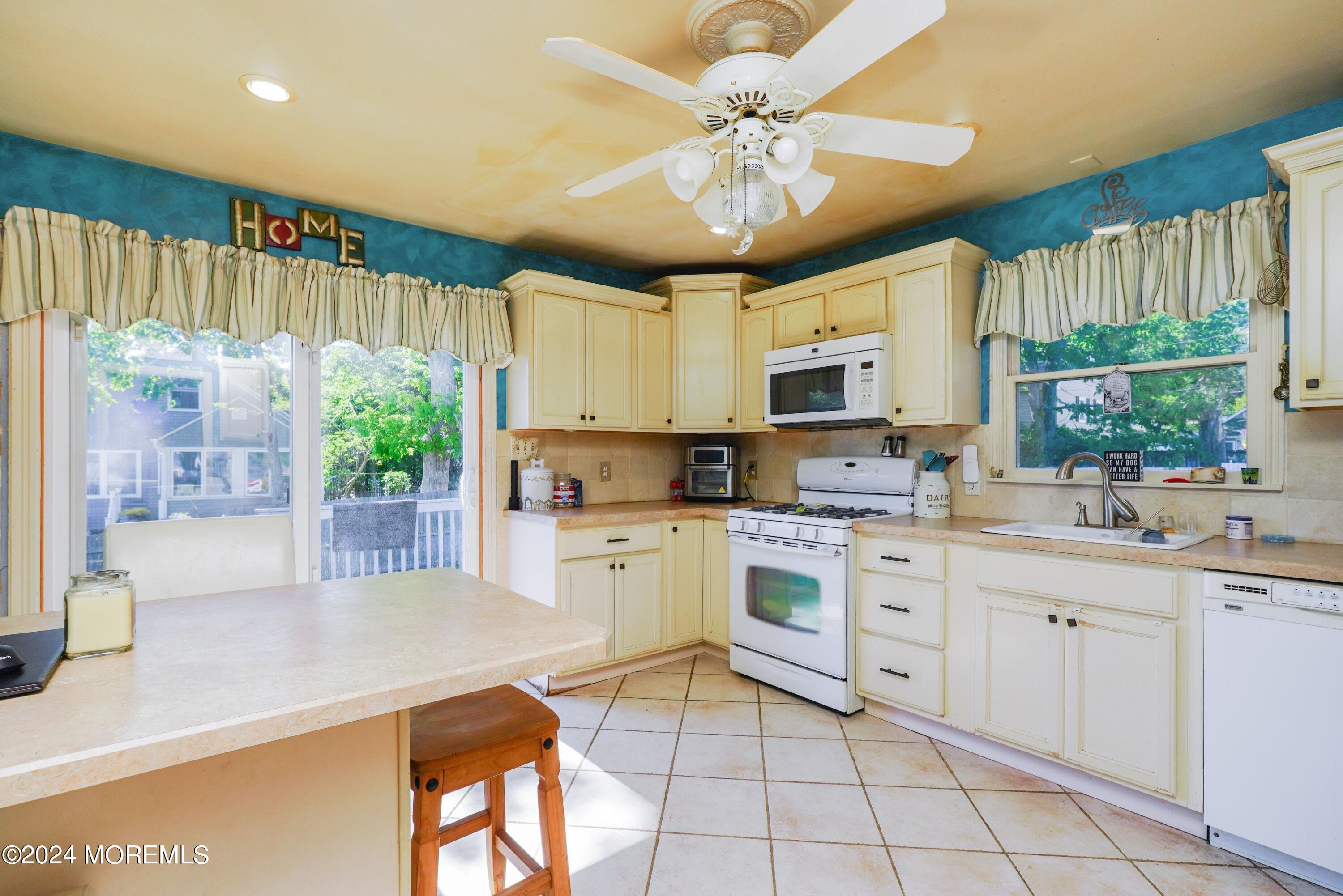 314 Durand Road Neptune Township, NJ 07753 - Photo 7 of 20 Durand Kitchen
